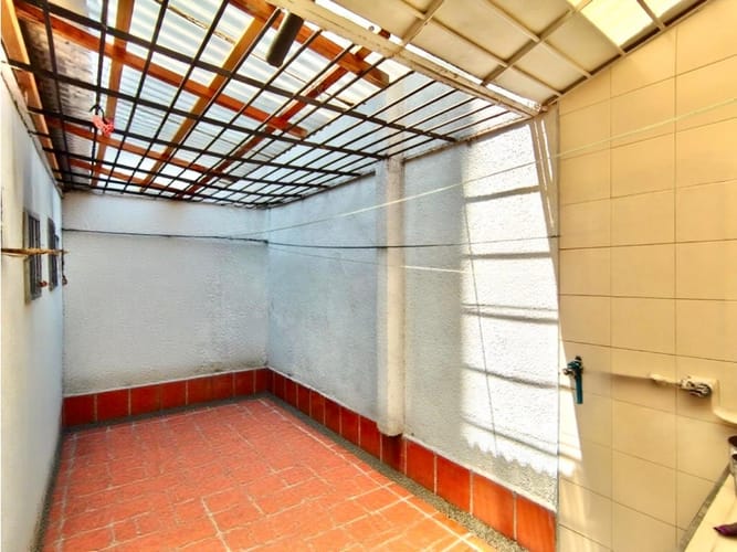 Casa de 5 alcobas en venta en Laureles, Medellín, 252 m² · foto 8 de 20