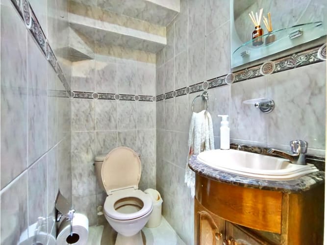 Casa de 5 alcobas en venta en Laureles, Medellín, 252 m² · foto 11 de 20