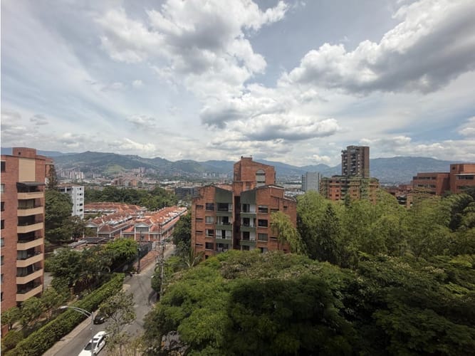 Oficina en arriendo en La Aguacatala, Medellín, 76 m² · foto 14 de 18