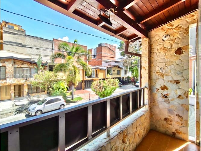 Casa de 5 alcobas en venta en Laureles, Medellín, 252 m² · foto 18 de 20