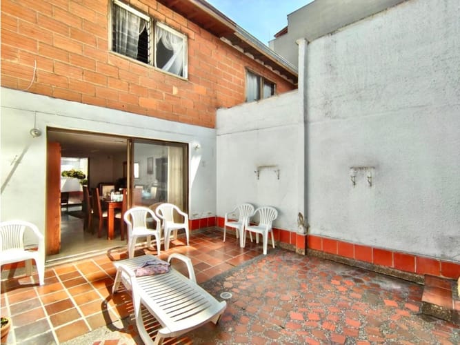 Casa de 5 alcobas en venta en Laureles, Medellín, 252 m² · foto 20 de 20