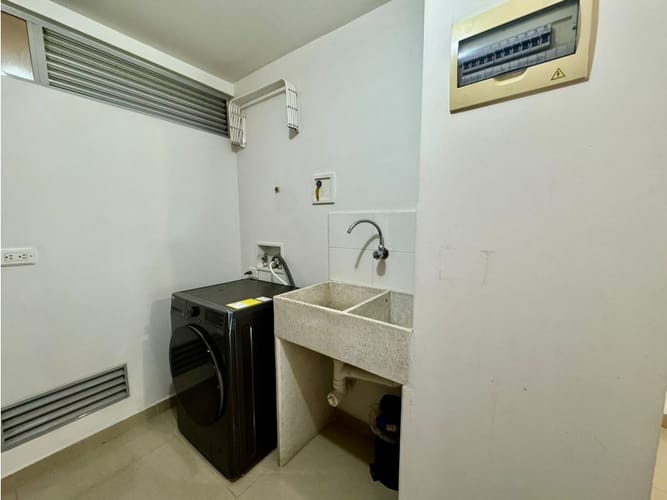 Apartamento en venta en Vegas De San Jose, Medellín · foto 4 de 24