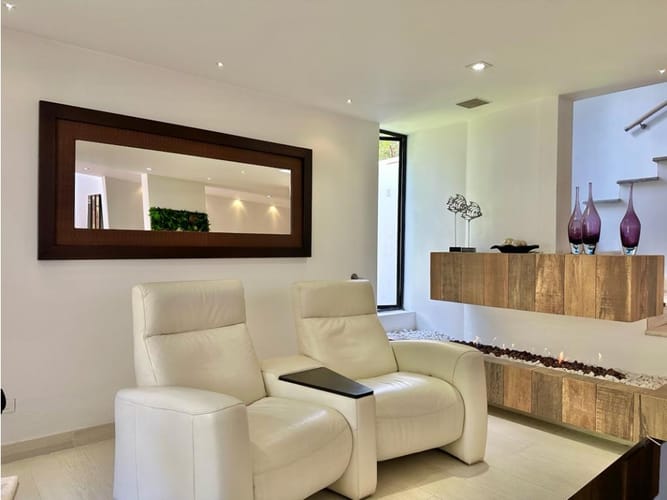 Casa de 5 alcobas en venta en El Poblado, Medellín, 538 m² · foto 6 de 24