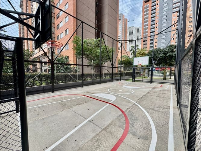 Apartamento en venta en Vegas De San Jose, Medellín · foto 14 de 24