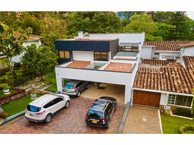 Casa de 5 alcobas en venta en El Poblado, Medellín, 538 m² · foto 17 de 24