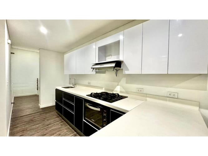 Casa de 3 alcobas en venta en Barro Blanco, Rionegro, 200 m² · foto 5 de 24
