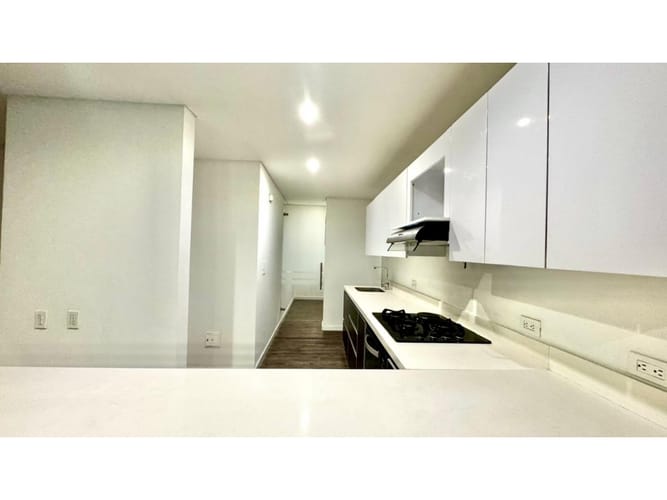 Casa de 3 alcobas en venta en Barro Blanco, Rionegro, 200 m² · foto 6 de 24