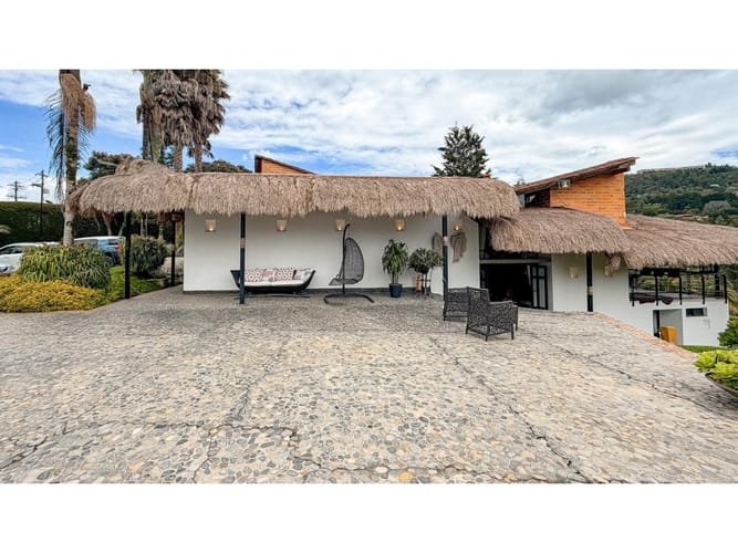 Finca en venta en Sajonia, Rionegro, 840 m² · foto 3 de 24