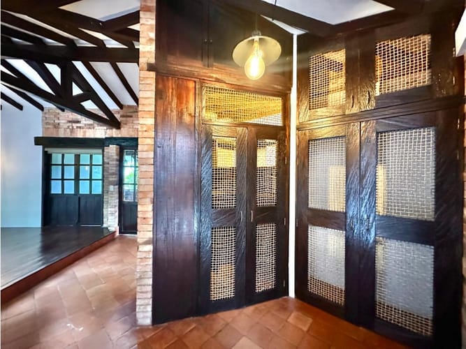 Casa de 3 alcobas en venta en Santa Catalina, Envigado, 235 m² · foto 2 de 24