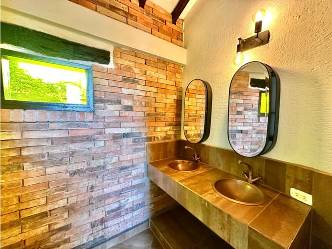 Casa de 3 alcobas en venta en Santa Catalina, Envigado, 235 m² · foto 3 de 24