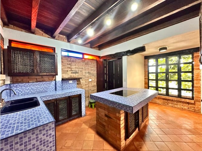 Casa de 3 alcobas en venta en Santa Catalina, Envigado, 235 m² · foto 10 de 24