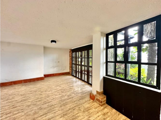 Casa de 3 alcobas en venta en Santa Catalina, Envigado, 235 m² · foto 20 de 24