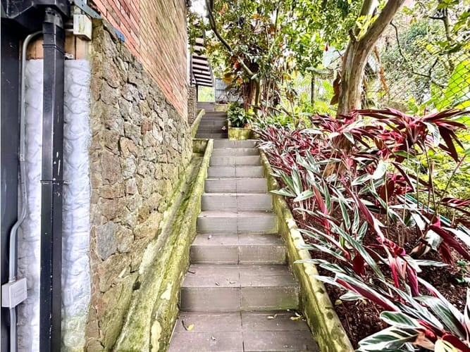 Casa de 3 alcobas en venta en Santa Catalina, Envigado, 235 m² · foto 23 de 24