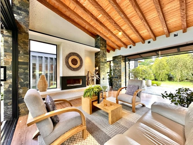 Casa de 3 alcobas en venta en Guamito, La Ceja, 325 m² · foto 8 de 24