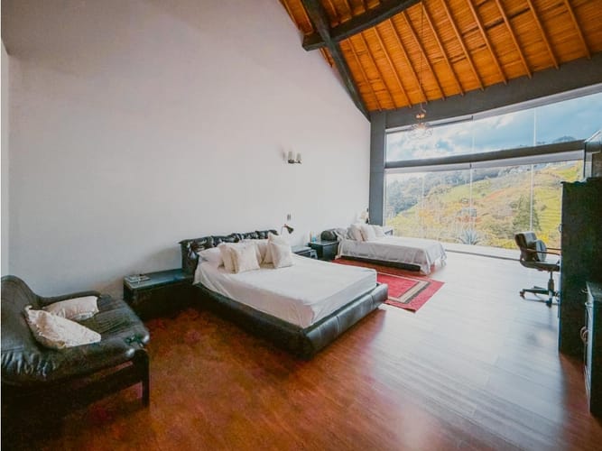 Casa de 4 alcobas en arriendo en Las Palmas, Envigado, 500 m² · foto 10 de 14
