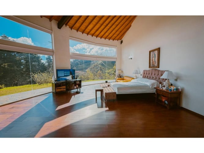 Casa de 4 alcobas en arriendo en Las Palmas, Envigado, 500 m² · foto 11 de 14