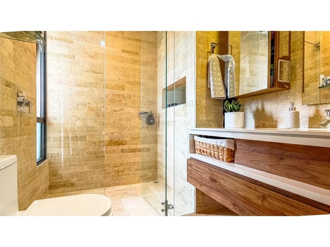 Casa de 3 alcobas en venta en Las Palmas, Medellín, 447 m² · foto 12 de 24