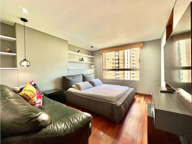 Apartamento de 3 alcobas en arriendo en Los Naranjos, Medellín, 180 m² · foto 10 de 24