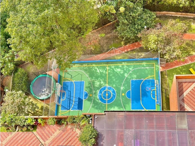 Apartamento de 3 alcobas en arriendo en Los Naranjos, Medellín, 180 m² · foto 18 de 24