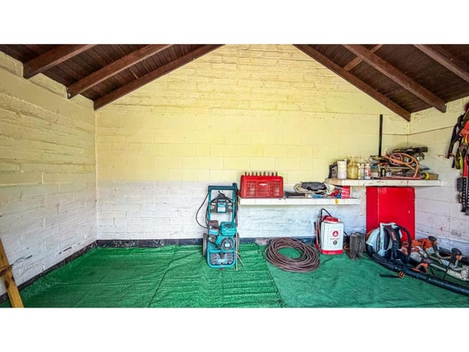 Casa de 9 alcobas en venta en Guamito, La Ceja, 1000 m² · foto 9 de 24