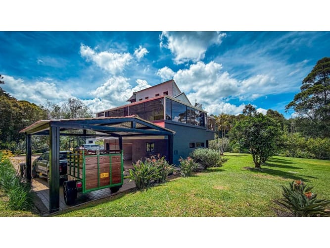 Casa de 9 alcobas en venta en Guamito, La Ceja, 1000 m² · foto 10 de 24
