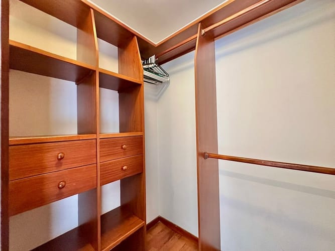 Apartamento de 3 alcobas en arriendo en Los Naranjos, Medellín, 180 m² · foto 22 de 24