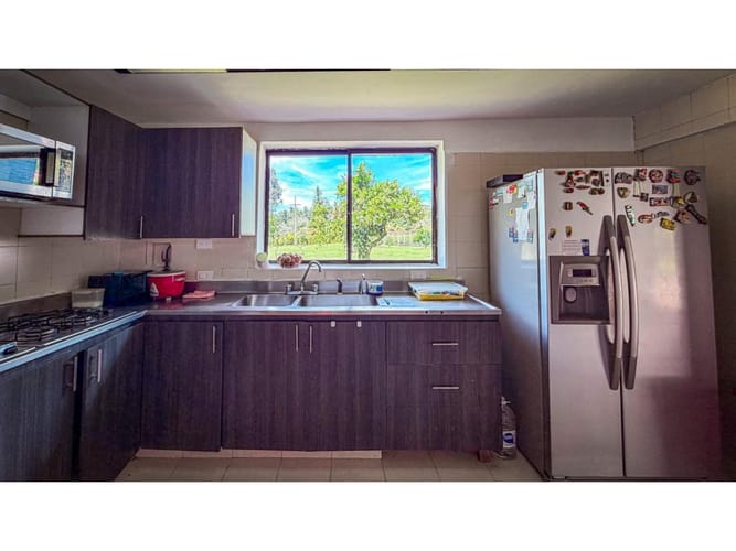 Casa de 9 alcobas en venta en Guamito, La Ceja, 1000 m² · foto 20 de 24