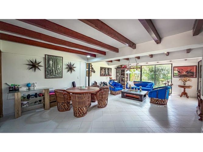 Casa de 9 alcobas en venta en Guamito, La Ceja, 1000 m² · foto 22 de 24