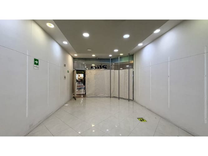 Local en arriendo en El Poblado, Medellín, 42 m² · foto 5 de 7