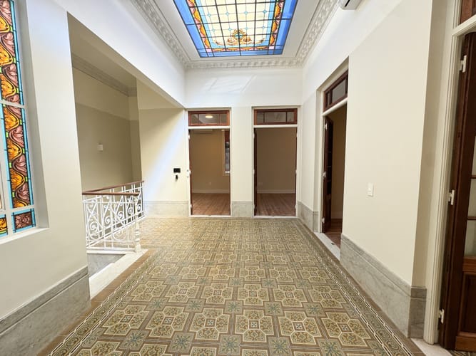 Alquiler de propiedad a estrenar ideal para empresas, consultorios u oficinas sobre calle Pablo de María, en su mejor ubicación. · Photo 7