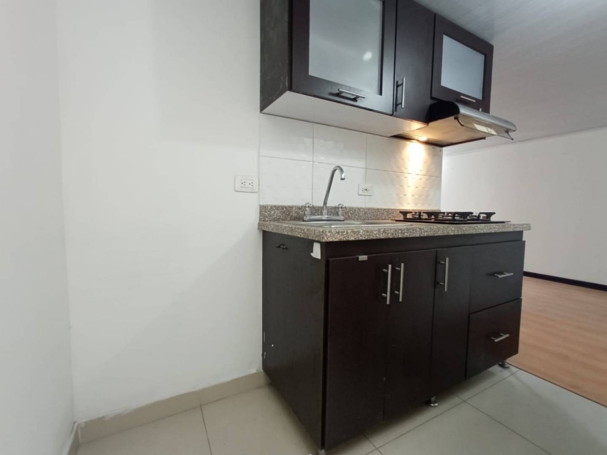 Apartamento en venta en Campin, Bogotá · foto 3 de 16