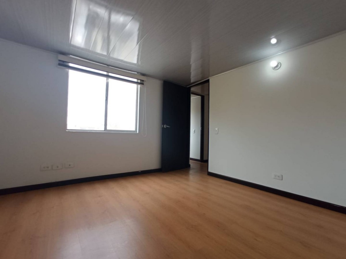 Apartamento en venta en Campin, Bogotá · foto 7 de 16
