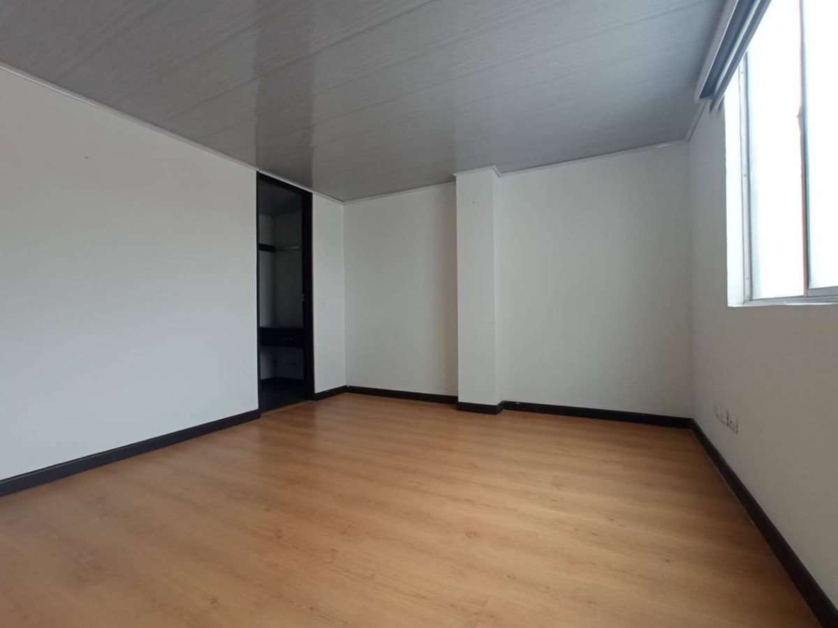 Apartamento en venta en Campin, Bogotá · foto 9 de 16