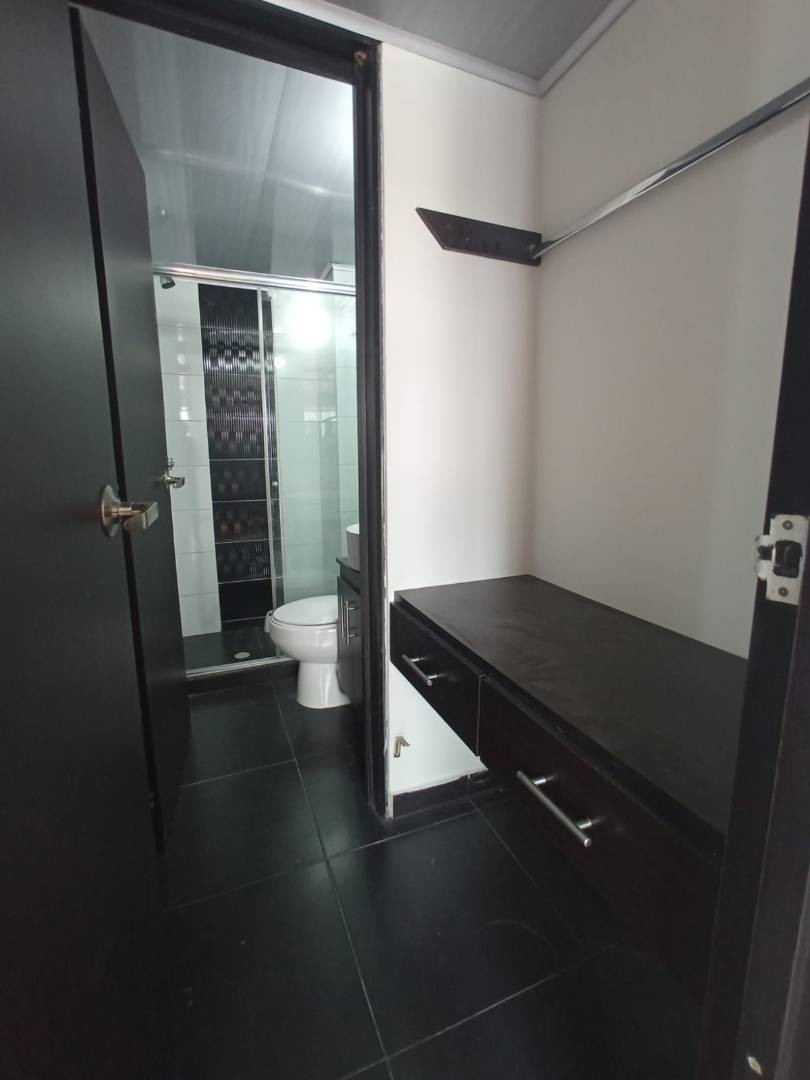 Apartamento en venta en Campin, Bogotá · foto 12 de 16