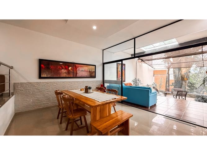 Casa de 4 alcobas en arriendo en El Poblado, Medellín, 380 m² · foto 5 de 24
