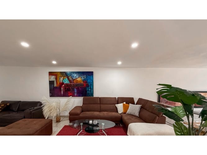 Casa de 4 alcobas en arriendo en El Poblado, Medellín, 380 m² · foto 13 de 24