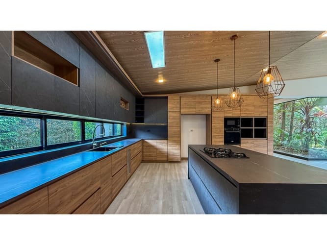 Casa de 3 alcobas en venta en Llano Grande, Rionegro, 540 m² · foto 6 de 24