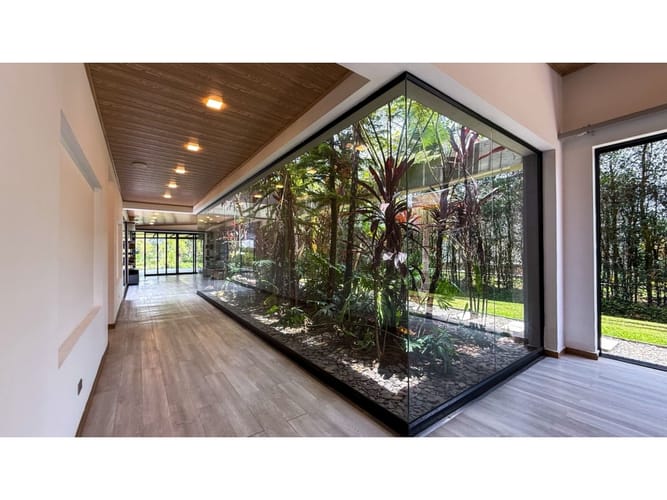 Casa de 3 alcobas en venta en Llano Grande, Rionegro, 540 m² · foto 8 de 24