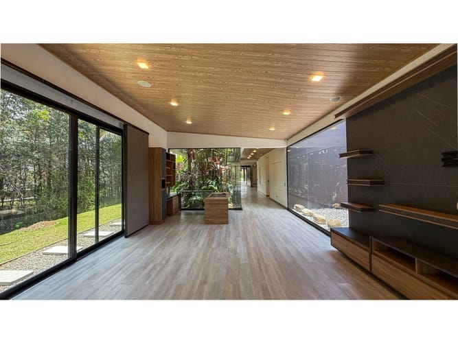 Casa de 3 alcobas en venta en Llano Grande, Rionegro, 540 m² · foto 11 de 24