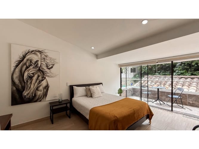 Casa de 4 alcobas en arriendo en El Poblado, Medellín, 380 m² · foto 22 de 24