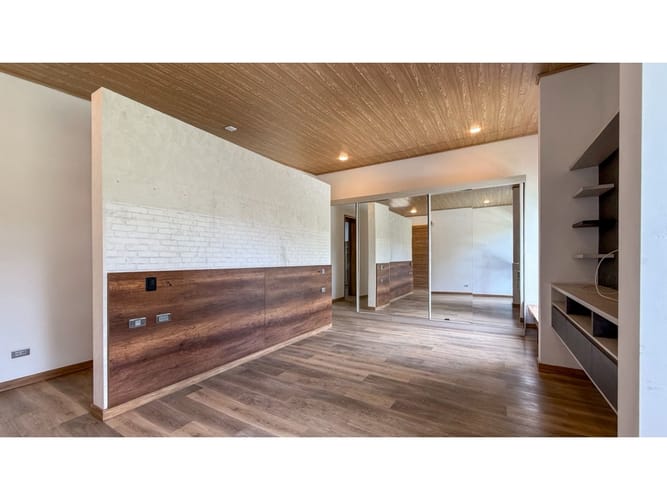 Casa de 3 alcobas en venta en Llano Grande, Rionegro, 540 m² · foto 19 de 24