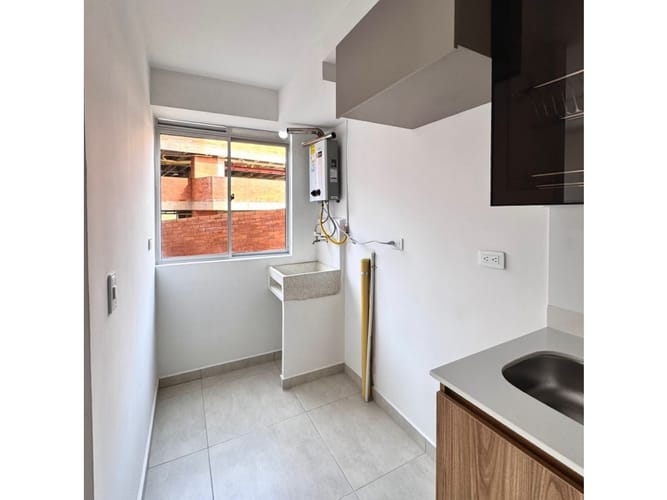 Apartamento de 3 alcobas en venta en Alto Del Medio, Rionegro, 50 m² · foto 3 de 11