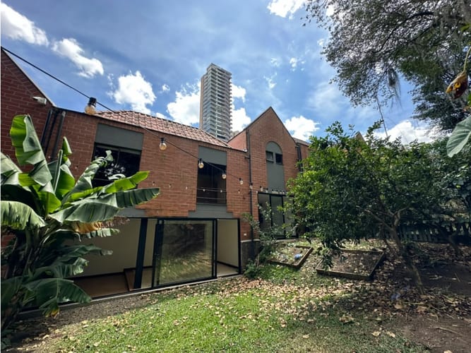 Casa de 4 alcobas en venta en El Poblado, Medellín, 224 m² · foto 4 de 24