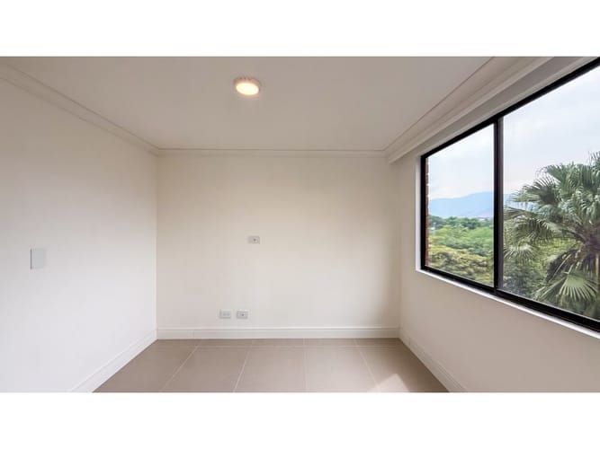 Apartamento de 4 alcobas en venta en El Poblado, Medellín, 150 m² · foto 18 de 24