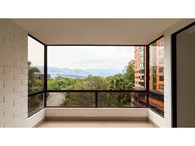 Apartamento de 4 alcobas en venta en El Poblado, Medellín, 150 m² · foto 19 de 24