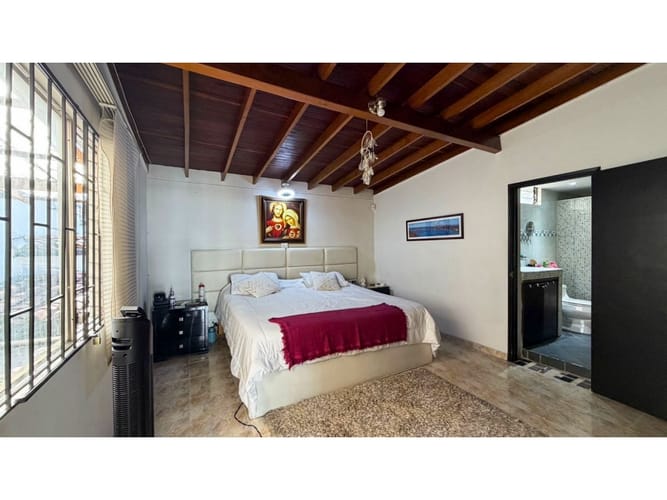 Casa de 4 alcobas en venta en Laureles, Medellín, 220 m² · foto 5 de 24