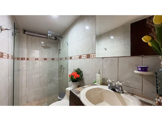 Casa de 4 alcobas en venta en Laureles, Medellín, 220 m² · foto 16 de 24