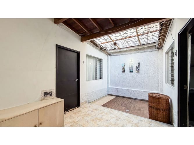 Casa de 4 alcobas en venta en Laureles, Medellín, 220 m² · foto 24 de 24