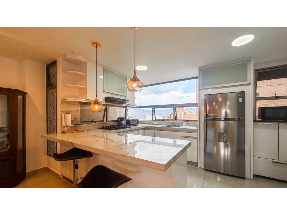 Apartamento en arriendo en El Poblado, Medellín · foto 4 de 24