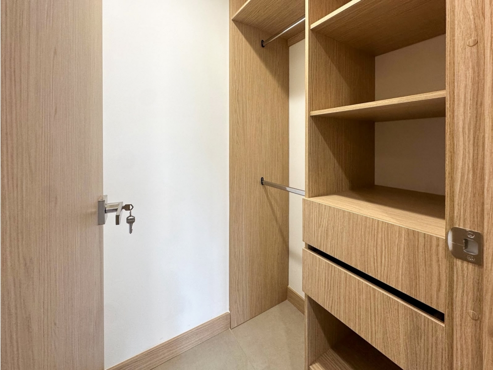 Apartamento en venta en Vegas De San Jose, Medellín · foto 13 de 15